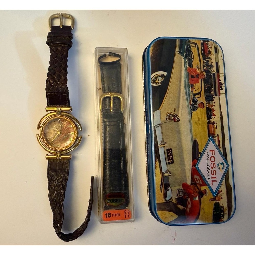 Vintage Fossil Woman's Watch 9244 Non Working Leather Band Metal Case Extra Band - Picture 1 of 14